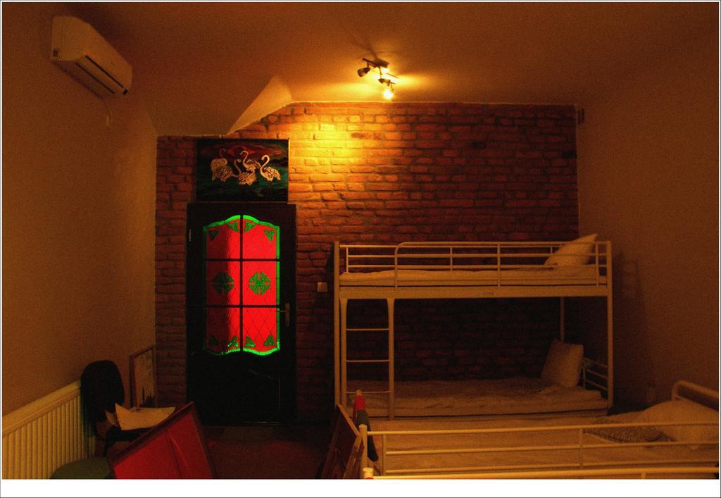 أوزهورود Hostel Egan الغرفة الصورة