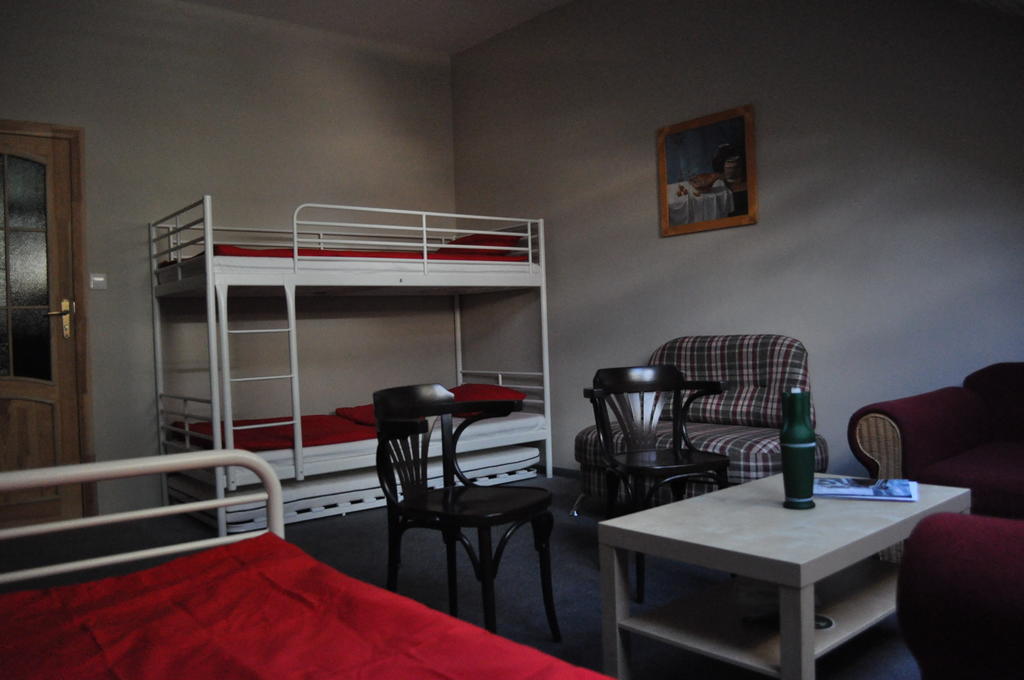 أوزهورود Hostel Egan الغرفة الصورة